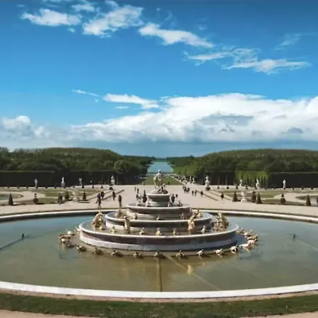 Lovely Palace Of * فيرفاي